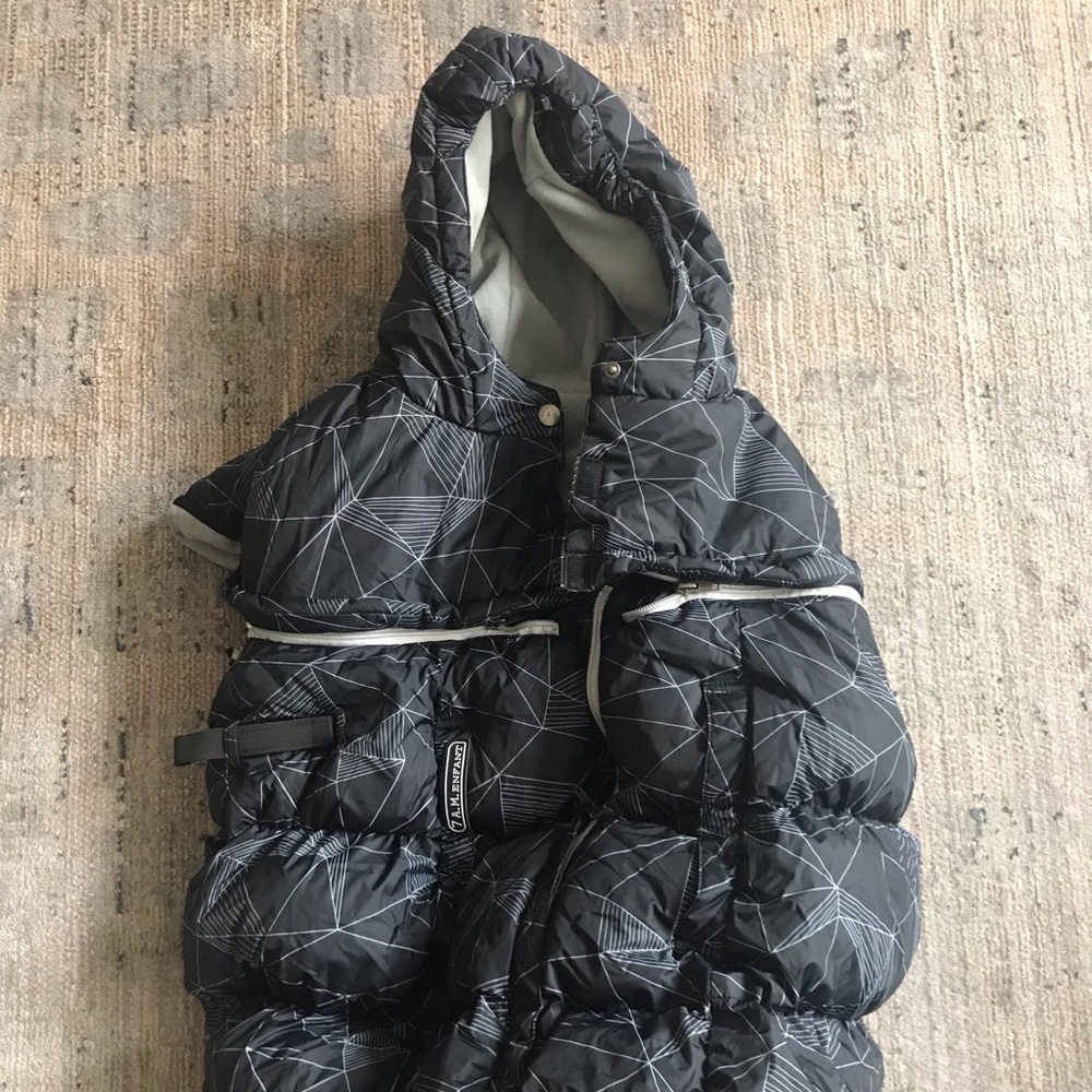7 AM Enfant baby carrier winter cover